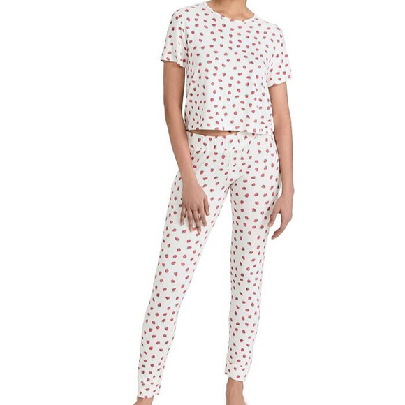 NWT REVOLVE Plush Strawberry Print Pajama Set White Women's Size Small - Picture 1 of 8